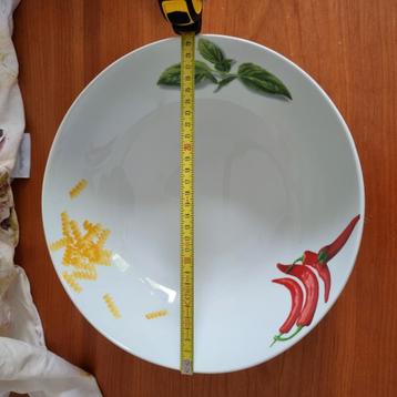Grote Pastakom / Serveerschaal met Italiaans Design beschikbaar voor biedingen