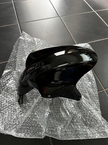 Yamaha Aerox Voorspatbord nieuw - Metallic zwart. beschikbaar voor biedingen