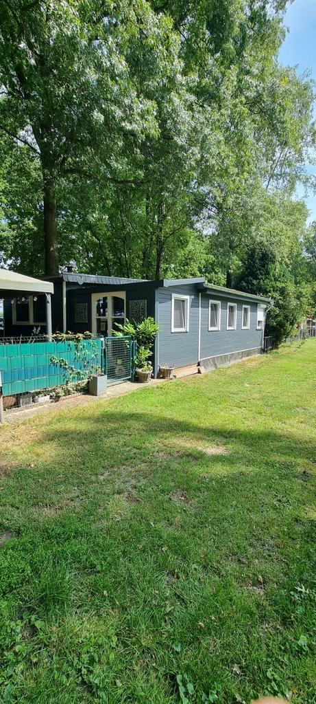 Prachtige Chalet in natuurgebied Montfort Limburg, Caravans en Kamperen, Stacaravans, Ophalen
