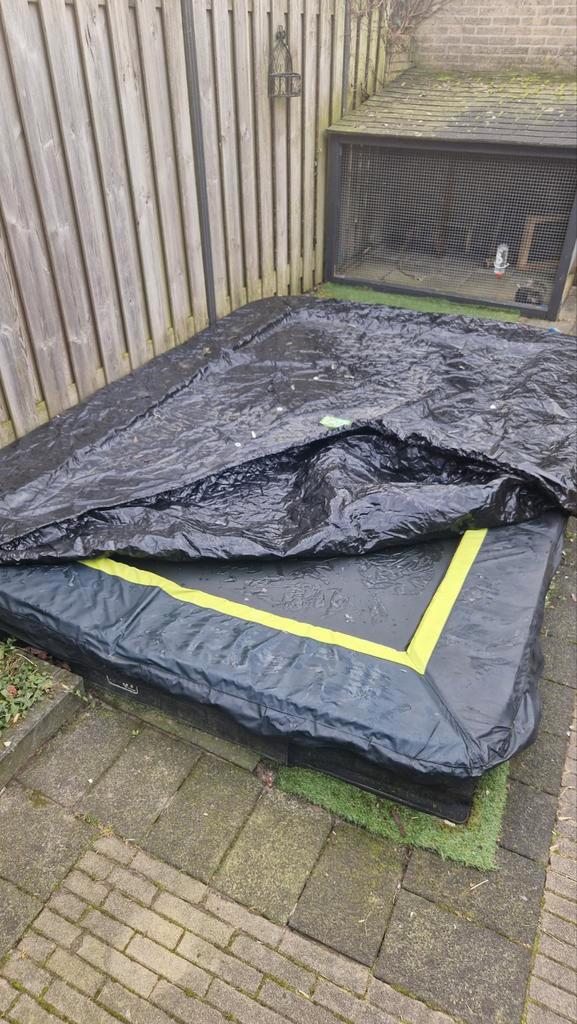 Moet weg: Exit Trampoline met NIEUWE beschermrand, Kinderen en Baby's, Speelgoed | Buiten | Trampolines, Nieuw, Ophalen of Verzenden