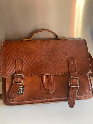 Schooltas beschikbaar voor biedingen