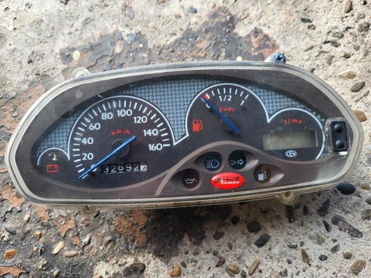 Piaggio typhoon dashboard en stuur, Fietsen en Brommers, Brommeronderdelen | Scooters, Gebruikt, Piaggio, Overige typen, Ophalen of Verzenden