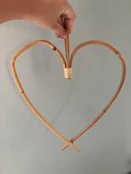 Riet rieten rotan rattan hart hartje bamboe wedding deco, Huis en Inrichting, Ophalen of Verzenden, Zo goed als nieuw