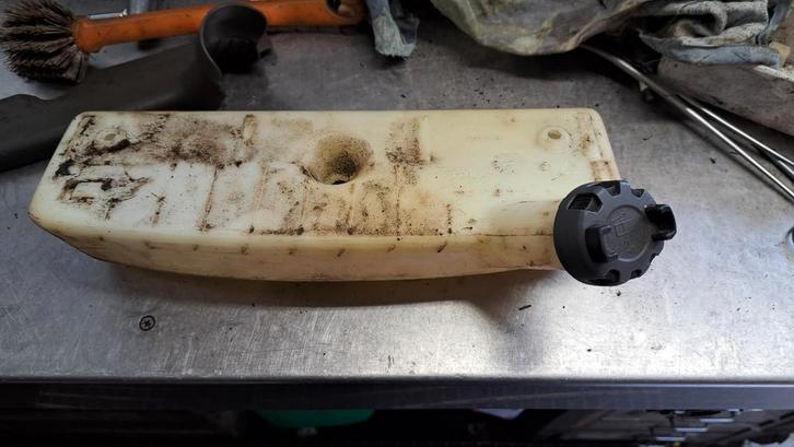 Husqvarna 356BT  GEZOCHT BRANDSTOFTANK, Tuin en Terras, Bladblazers, Gebruikt, Benzine, Ophalen