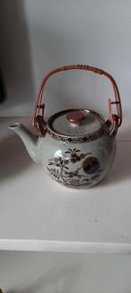 Vintage theepot met rieten hengsel, Ophalen of Verzenden