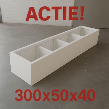 Actie plantenbak 300x50x40 beschikbaar voor biedingen