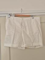Ecru short van Benetton maat 40 (nl) 46 (it). Valt ruim. Noo, Maat 38/40 (M), Kort, Benetton, Beige