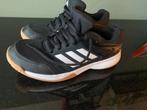 Adidas zaalhockeyschoenen maat 40 - Als Nieuw!, Kleding | Heren, Ophalen of Verzenden, Nieuw, Zwart, Sportschoenen