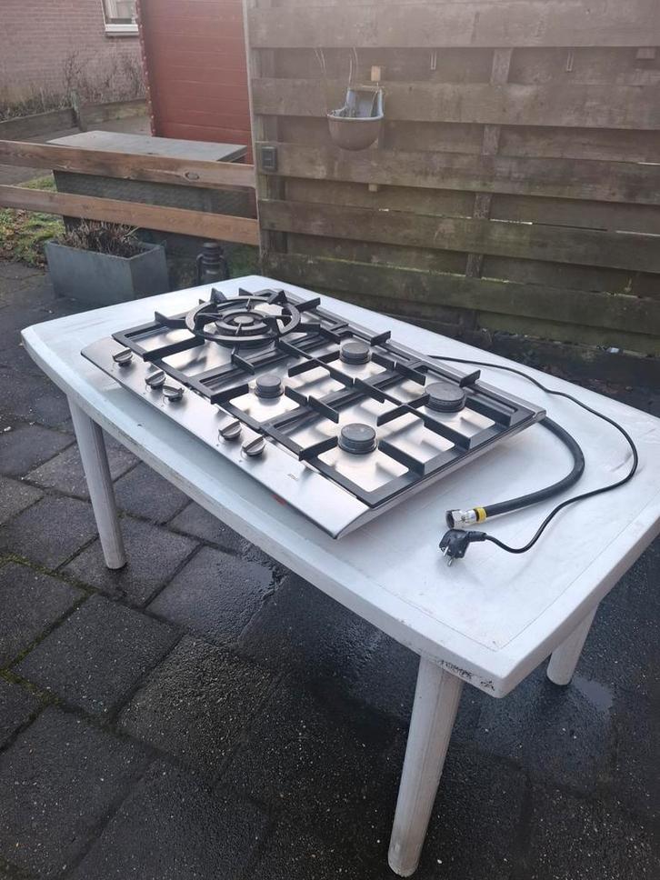 ATAG 5-pits gasfornuis - Perfect voor de keuken!, Witgoed en Apparatuur, Fornuizen, Gebruikt, Inbouw, Gas, 5 kookzones of meer