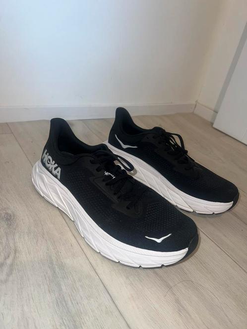 Hoka Arahi 7 Hardloopschoenen, Sport en Fitness, Loopsport en Atletiek, Zo goed als nieuw, Hardloopschoenen, Hardlopen, Overige merken