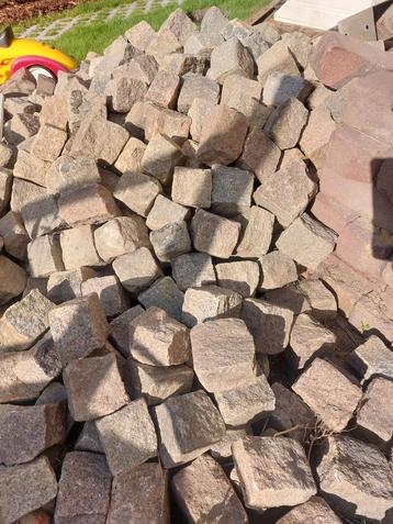 kinderkopjes kasseien beschikbaar voor biedingen
