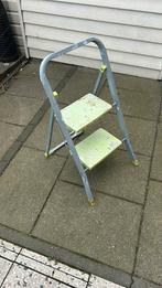 Trapje/ ladder metaal GS, Doe-het-zelf en Verbouw, Ladders en Trappen, Ophalen, Zo goed als nieuw, Minder dan 2 meter