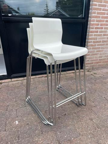 IKEA Glenn barkrukken beschikbaar voor biedingen