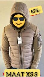 NIEUWE PARAJUMPERS JAS CREME MAAT S / XS NU €50,-, Kleding | Heren, Jassen | Winter, Ophalen of Verzenden, Nieuw, Maat 46 (S) of kleiner