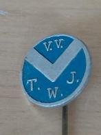 Voetbal Vereniging V.V. T.W.J., Verzamelen, Speldjes, Pins en Buttons, Verzenden, Zo goed als nieuw, Sport, Speldje of Pin