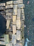 Oude gele ijzelsteentjes voor terras, Ophalen of Verzenden, Gebruikt, Bakstenen