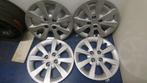 15 inch Kia wieldoppen ipst, Ophalen, Zo goed als nieuw
