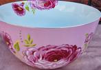 Studio PIP. Floral schaal. 23cm doorsnede. Roze. Nieuw, Huis en Inrichting, Keuken | Servies, Nieuw, Ophalen of Verzenden, Schaal of Schalen
