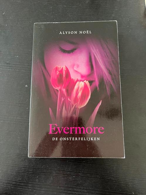 Alyson Noel - Evermore, Boeken, Kinderboeken | Jeugd | 13 jaar en ouder, Zo goed als nieuw, Fictie, Ophalen of Verzenden