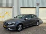 Mercedes-Benz A-Klasse A180 1.6 Blue EFF Aut7 2013 Grijs, Auto's, Automaat, Achterwielaandrijving, 4 cilinders, Leder en Stof