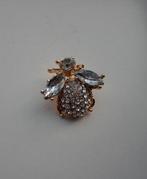 Goudkleurige broche vlieg witte stenen strass, Verzenden, Nieuw, Goud, Overige materialen