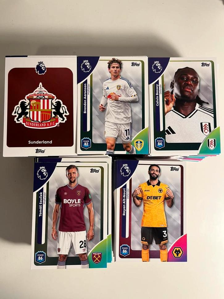 Base bundel (topps premier league), Hobby en Vrije tijd, Stickers en Plaatjes, Zo goed als nieuw, Meerdere plaatjes, Ophalen of Verzenden