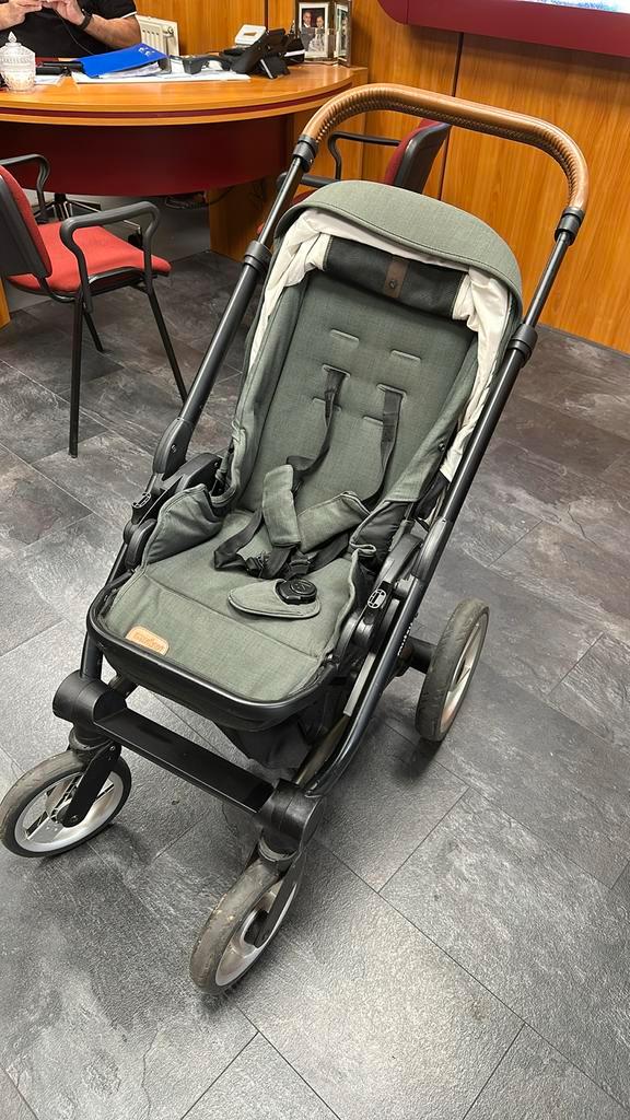 Mutsy | Kinderwagen, Kinderen en Baby's, Kinderwagens en Combinaties, Zo goed als nieuw, Combiwagen, Mutsy, Met reiswieg, Verstelbare duwstang
