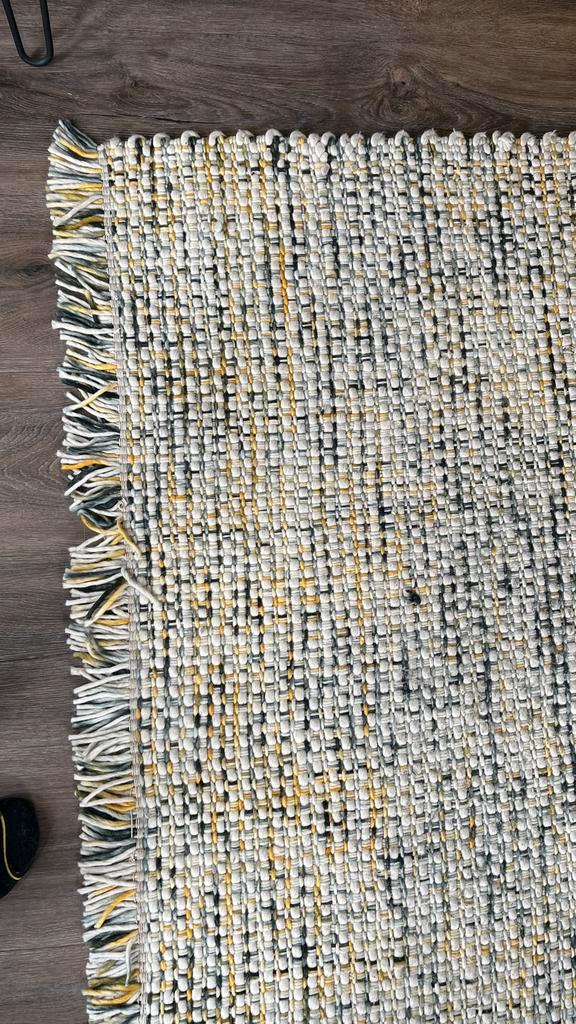 Schitterend carpet van echt wol.  Nieuwprijs €739,00, Huis en Inrichting, Woonaccessoires | Plaids en Woondekens, Zo goed als nieuw