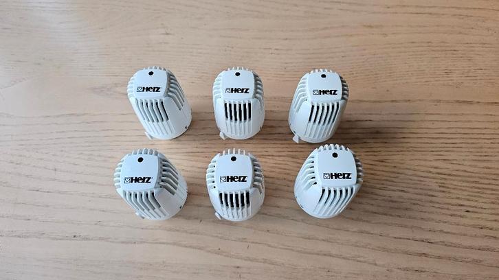 6 stuks radiatorknop thermostaatknop Herz 7260 z.g.a.n., Doe-het-zelf en Verbouw, Thermostaten, Zo goed als nieuw, Ophalen