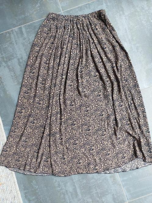 By Bar zwart beige viscose rok L, Kleding | Dames, Rokken, Zo goed als nieuw, Maat 42/44 (L), Beige, Onder de knie, Ophalen of Verzenden