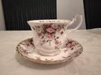 Royal Albert kop en schotel met afbeelding cottage garden, Ophalen, Gebruikt, Porselein, Kop en/of schotel