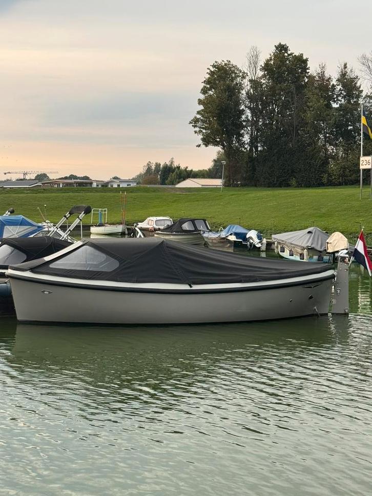 Pieterman 620 vetus 16pk bouwj 021 najaars koopje nieuwstaat, Watersport en Boten, Sloepen, Zo goed als nieuw, 10 tot 30 pk, 6 meter of meer
