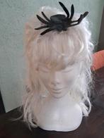 Pruik spin, Kleding | Dames, Trouwkleding en Trouwaccessoires, Ophalen of Verzenden, Zo goed als nieuw, Wit, Accessoires