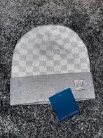 Louis Vuitton & Prada Mutsen - Luxe Accessoires, Kleding | Dames, Hoeden en Petten, Ophalen, Zo goed als nieuw, One size fits all