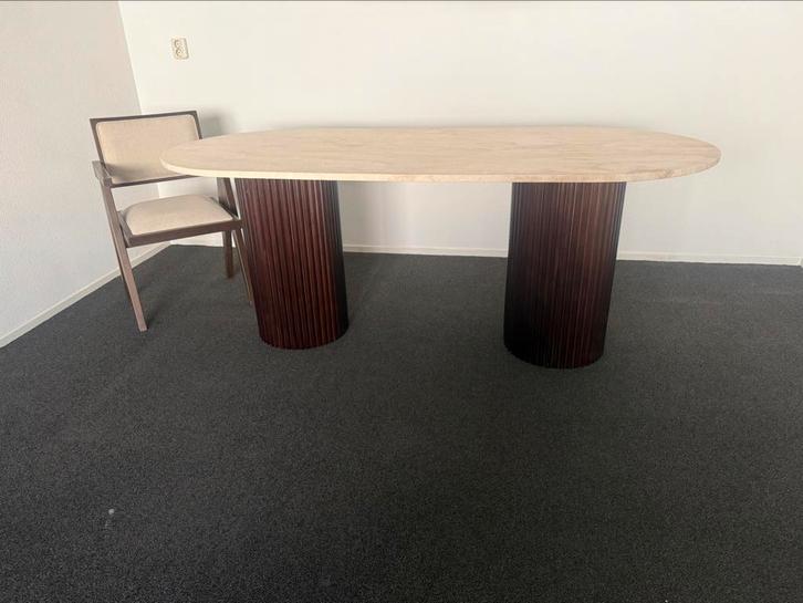 Ovale Eettafel met Uniek Design, Huis en Inrichting, Tafels | Eettafels, Zo goed als nieuw, 150 tot 200 cm, 200 cm of meer, Vijf personen of meer