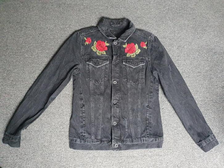 Ashes to Dust spijkerjasje antraciet met rozenmotief mt XS, Kleding | Heren, Jassen | Zomer, Zo goed als nieuw, Maat 46 (S) of kleiner