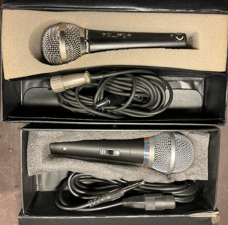 2x Microfoon - Skytronic  en een Alecto Dynamic, Muziek en Instrumenten, Microfoons, Gebruikt, Zangmicrofoon, Ophalen of Verzenden