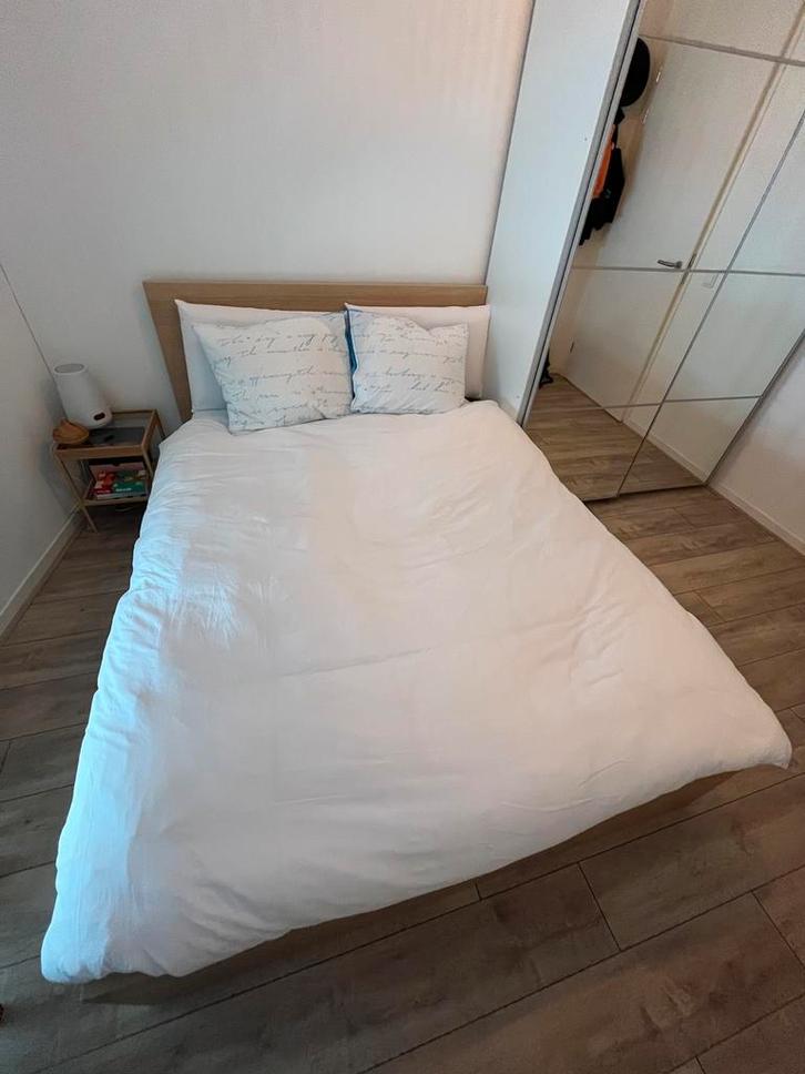 IKEA MALM Bed met lattenbodem, matras, 3lades, Huis en Inrichting, Slaapkamer | Bedden, Zo goed als nieuw, Tweepersoons, 140 cm