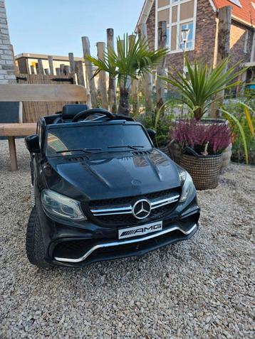 Elektrische kinderauto Mercedes AMG beschikbaar voor biedingen