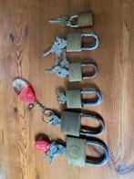 Partij Hangsloten met Sleutels, Doe-het-zelf en Verbouw, Hang- en Sluitwerk, Ophalen of Verzenden, Gebruikt, Koper of Messing