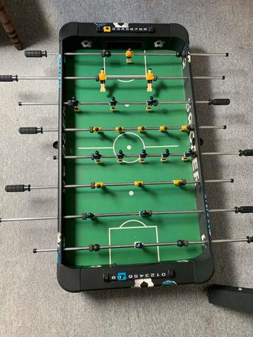 Voetbaltafel beschikbaar voor biedingen