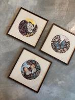Set geborduurde vlinder schilderijtjes, Huis en Inrichting, Minder dan 50 cm, Ophalen of Verzenden, Zo goed als nieuw, Schilderij