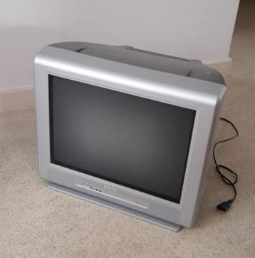 Vintage kleuren tv Philips weinig gebruikt scherm 41x32 beschikbaar voor biedingen