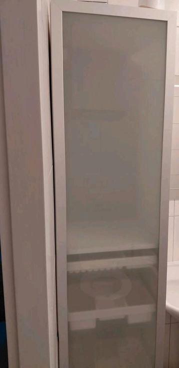 Badkamerkast van IKEA Lillången.  beschikbaar voor biedingen