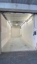 Te Huur, ruime garagebox 36m2 direct aan de a58