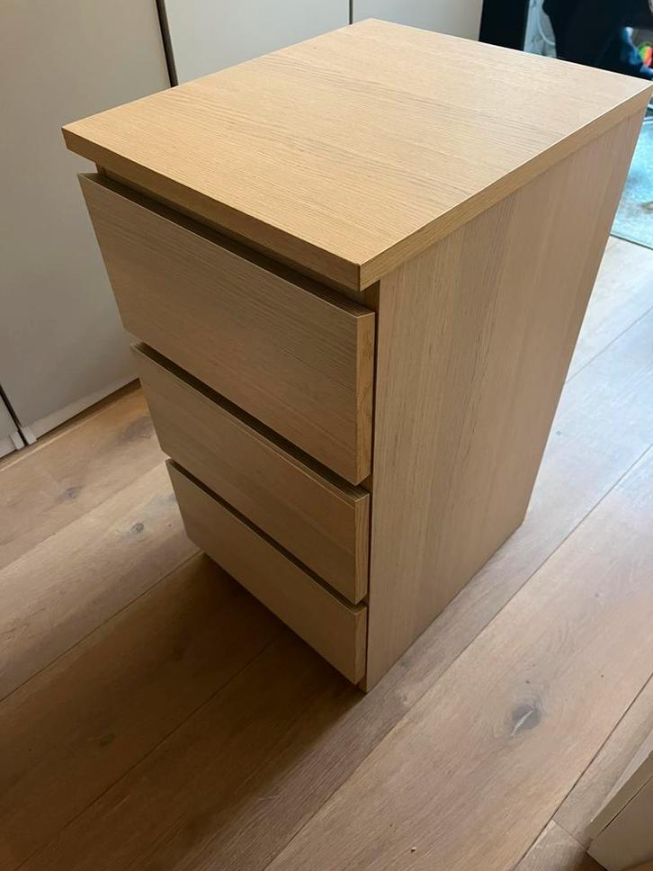 Ikea Malm ladekast, Huis en Inrichting, Slaapkamer | Nachtkastjes, Zo goed als nieuw, Minder dan 45 cm, Ophalen