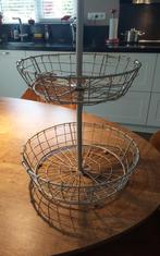 hoge etagere beige/taupe kleur, Huis en Inrichting, Woonaccessoires | Etagères, Ophalen, Zo goed als nieuw