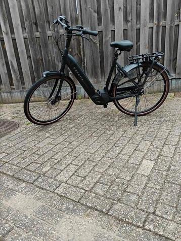 Prachtige Gazelle Grenoble C8 2025 met Bosch middenmotor  beschikbaar voor biedingen