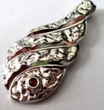 Prachtige 925 zilveren hanger met echte robijn Antiek, Sieraden, Tassen en Uiterlijk, Antieke sieraden, Ophalen, Zilver, Hanger