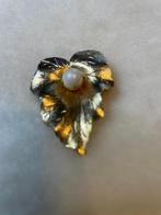 Vintage designer broche met parel, Sarah Coventry, Overige materialen, Verguld, Ophalen of Verzenden, Broche